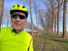 Afbeelding met buitenshuis, persoon, boom, hemelDoor AI gegenereerde inhoud is mogelijk onjuist.